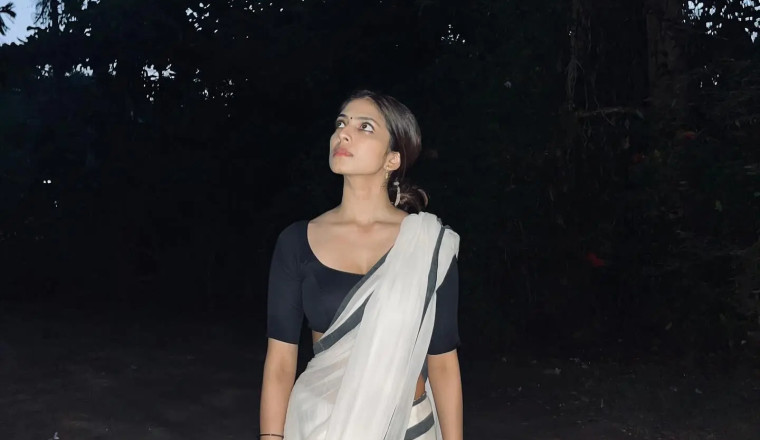Malavika Mohanan's Kerala Diaries Are All Things Serenity, See PICS. In Stunning Traditional Looks.