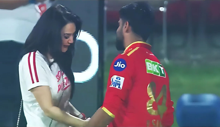 Disappointed Preity Zinta’s Heartbroken Reaction After PBKS' Crushing Loss to RCB Goes Viral